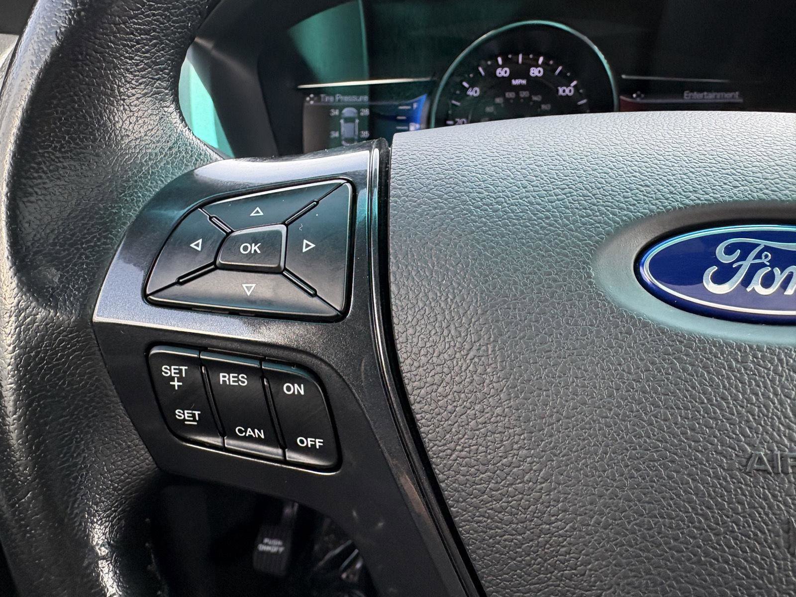 Used 2016 Ford Explorer XLT w/ Equipment Group 202A AWD/4WD image 10