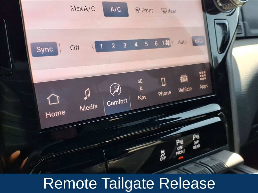 Used 2025 RAM 1500 Laramie AWD/4WD image 6