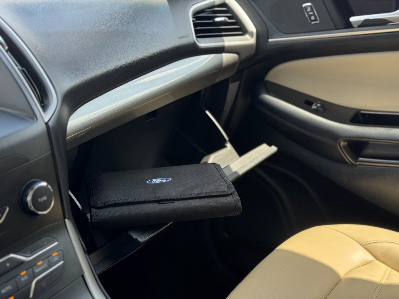 Used 2019 Ford Edge SEL w/ Equipment Group 201A image 34