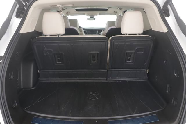 Used 2022 Buick Enclave Avenir w/ Avenir Technology Package image 31