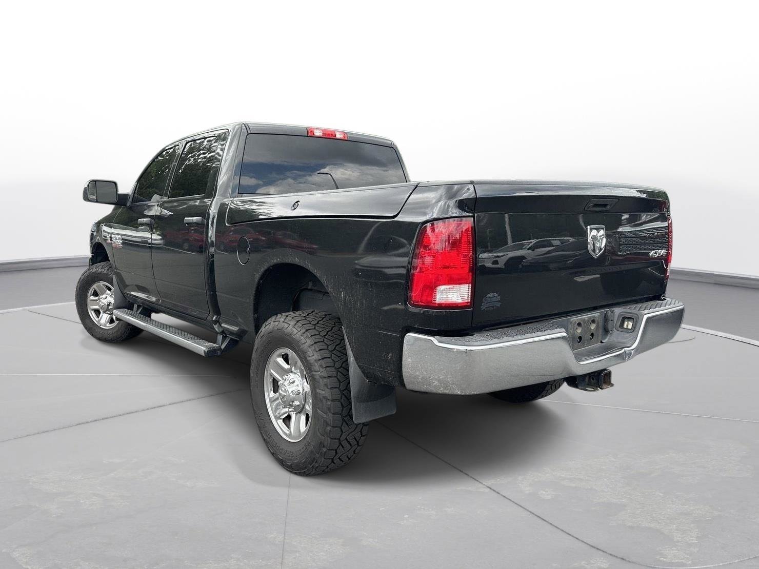 Used 2018 RAM 2500 Tradesman w/ Chrome Appearance Group AWD/4WD image 8