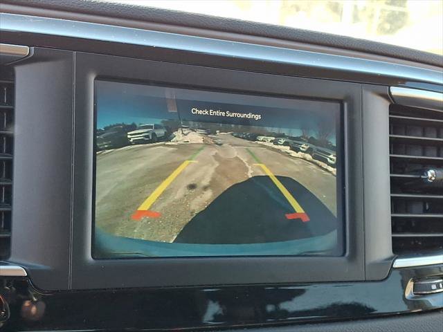 Used 2023 Chrysler Voyager LX image 29