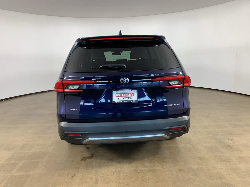 Used 2024 Toyota Grand Highlander AWD image 10