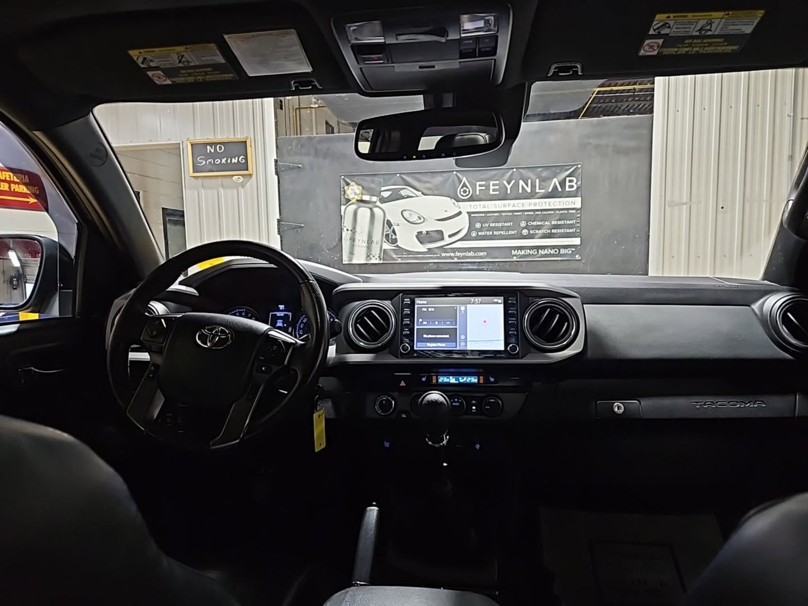 Used 2020 Toyota Tacoma SR5 AWD/4WD image 7