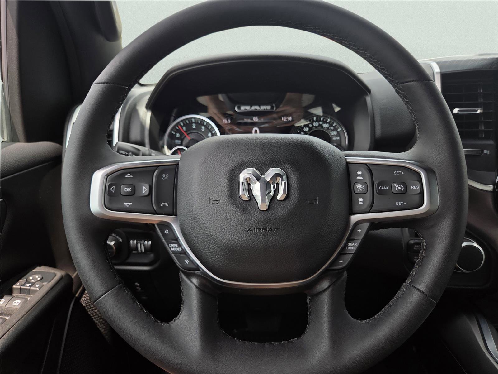 Used 2025 RAM 1500 Big Horn AWD/4WD image 26