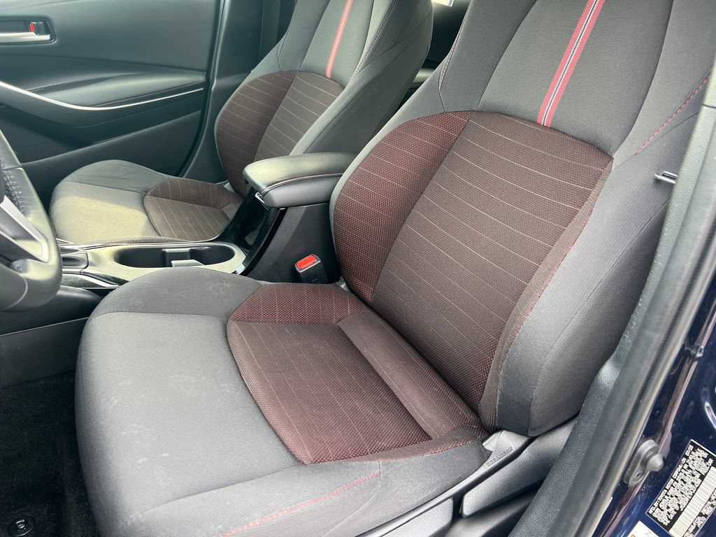 Used 2023 Toyota Corolla SE w/ SE Package FWD image 11