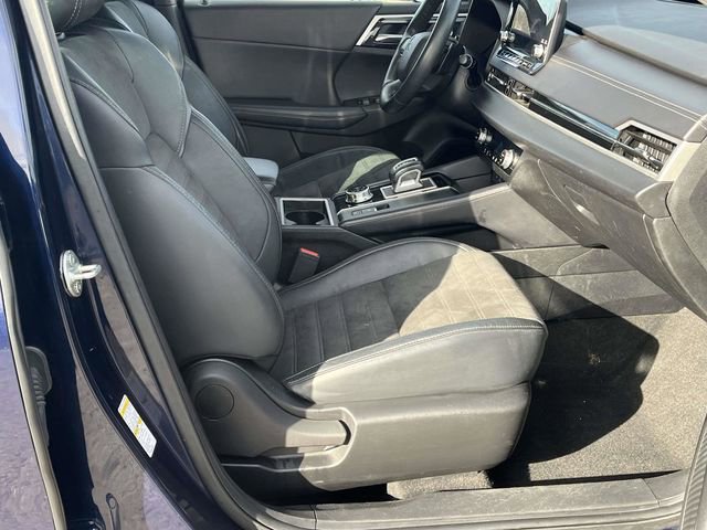 Used 2023 Mitsubishi Outlander SE image 25