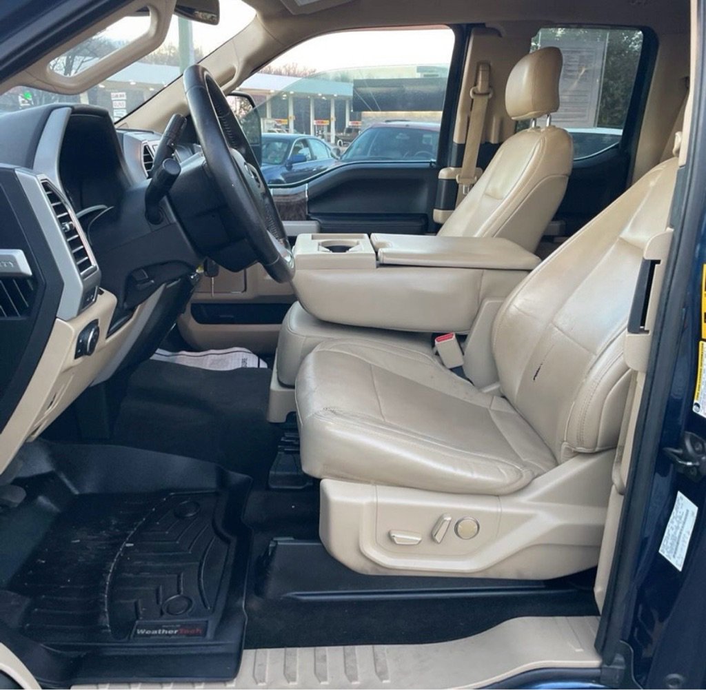 Used 2017 Ford F350 Lariat w/ Tow Technology Bundle image 5