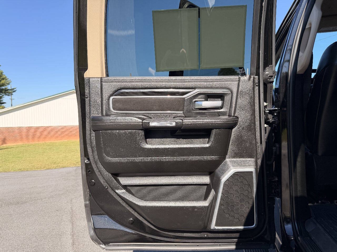 Used 2019 RAM 2500 Laramie AWD/4WD image 22