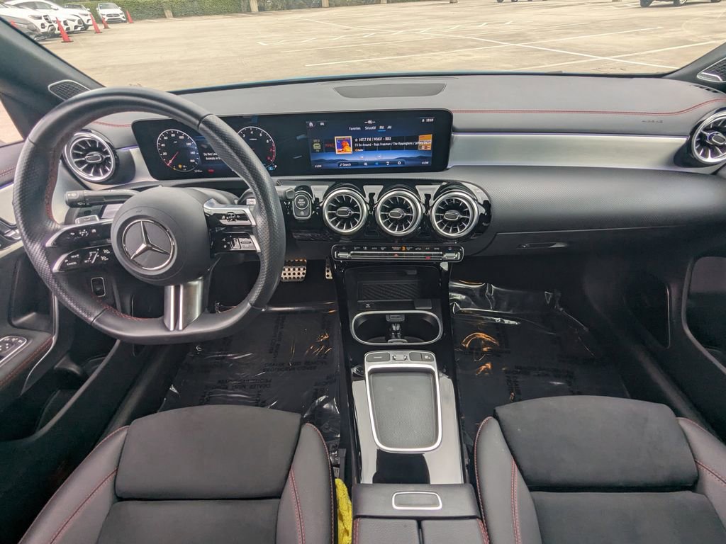 Certified 2025 Mercedes-Benz CLA 250 image 2