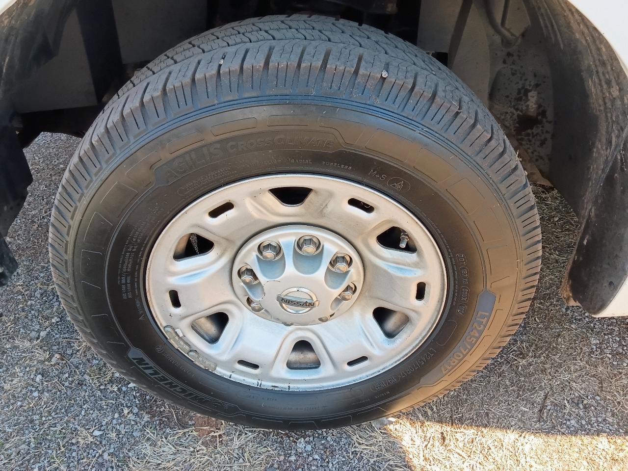 Used 2020 Nissan NV 1500 SV image 21