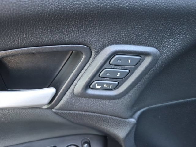 Used 2010 Honda Crosstour EX-L image 17
