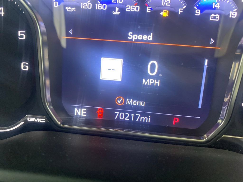 Used 2021 GMC Yukon XL Denali w/ Denali Ultimate Package AWD/4WD image 2