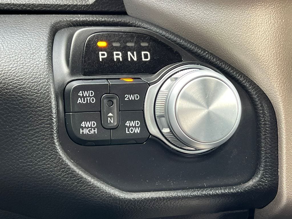 Used 2019 RAM 1500 Laramie AWD/4WD image 38