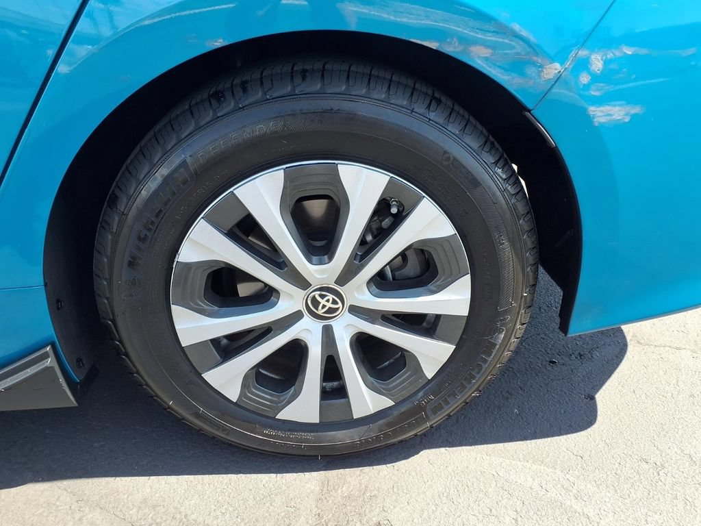 Used 2020 Toyota Prius Prime LE w/ Carpet Mat Package FWD image 14