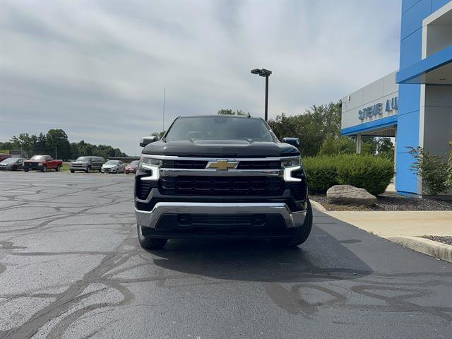 Used 2023 Chevrolet Silverado 1500 LT image 2