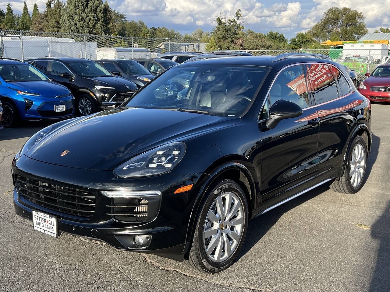 Used 2017 Porsche Cayenne S AWD/4WD image 1