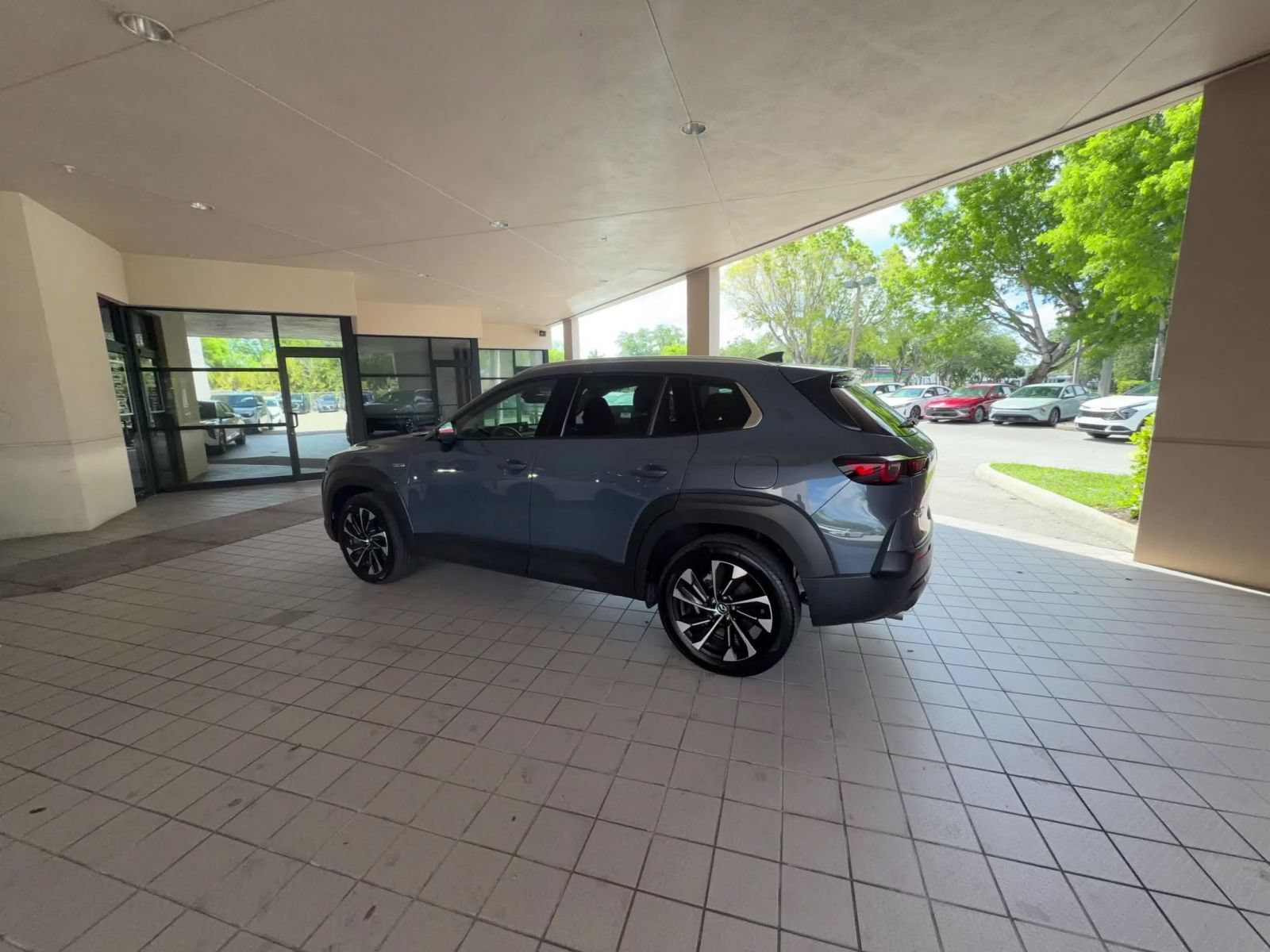Used 2025 MAZDA CX-50 2.5 Hybrid w/ Premium Plus Pkg AWD/4WD image 16