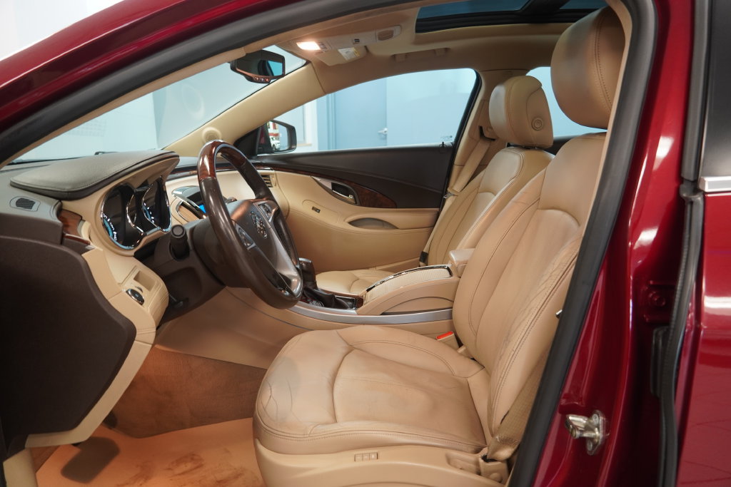 Used 2010 Buick LaCrosse CXS FWD image 6