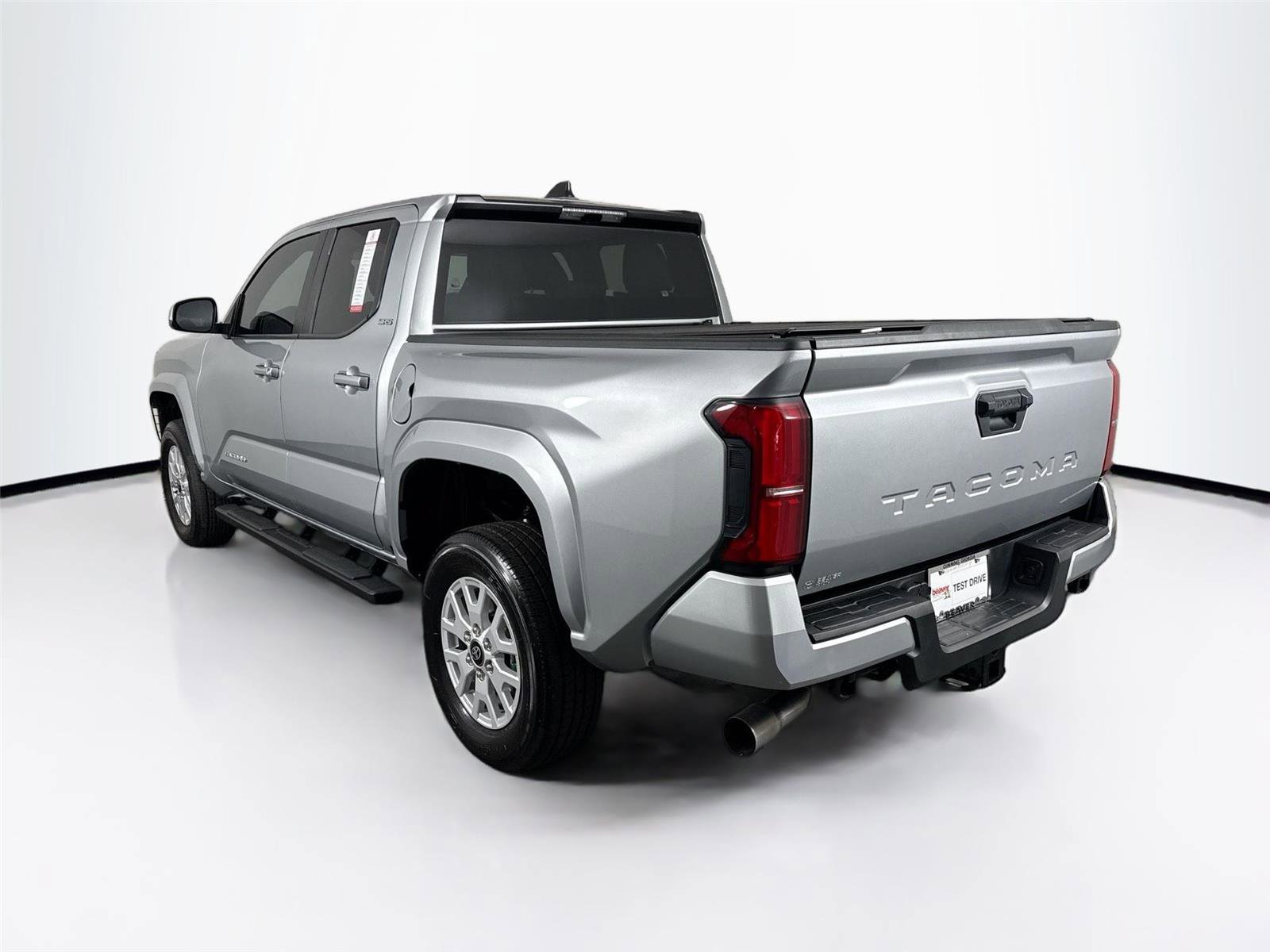 Certified 2025 Toyota Tacoma SR5 image 12