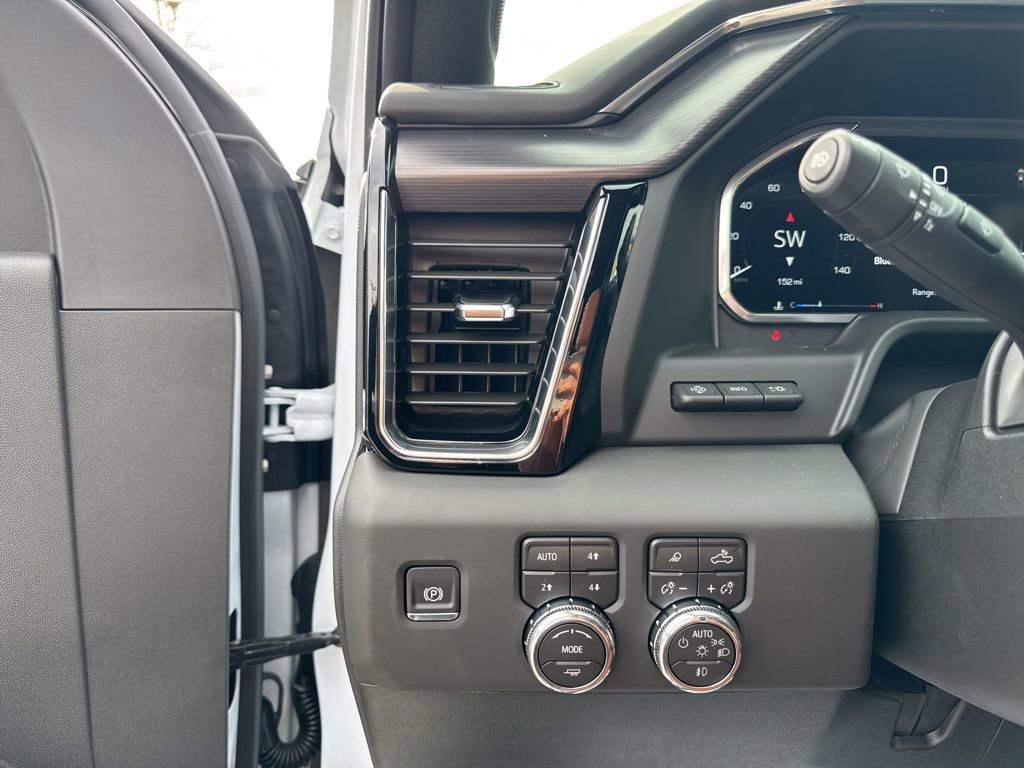 New 2026 GMC Sierra 2500 Denali Ultimate w/ Max Trailering Package image 15