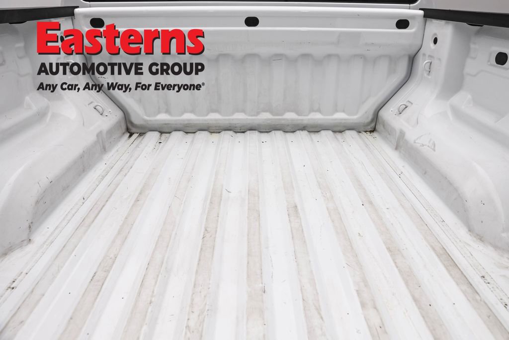 Used 2023 Chevrolet Colorado W/T image 9