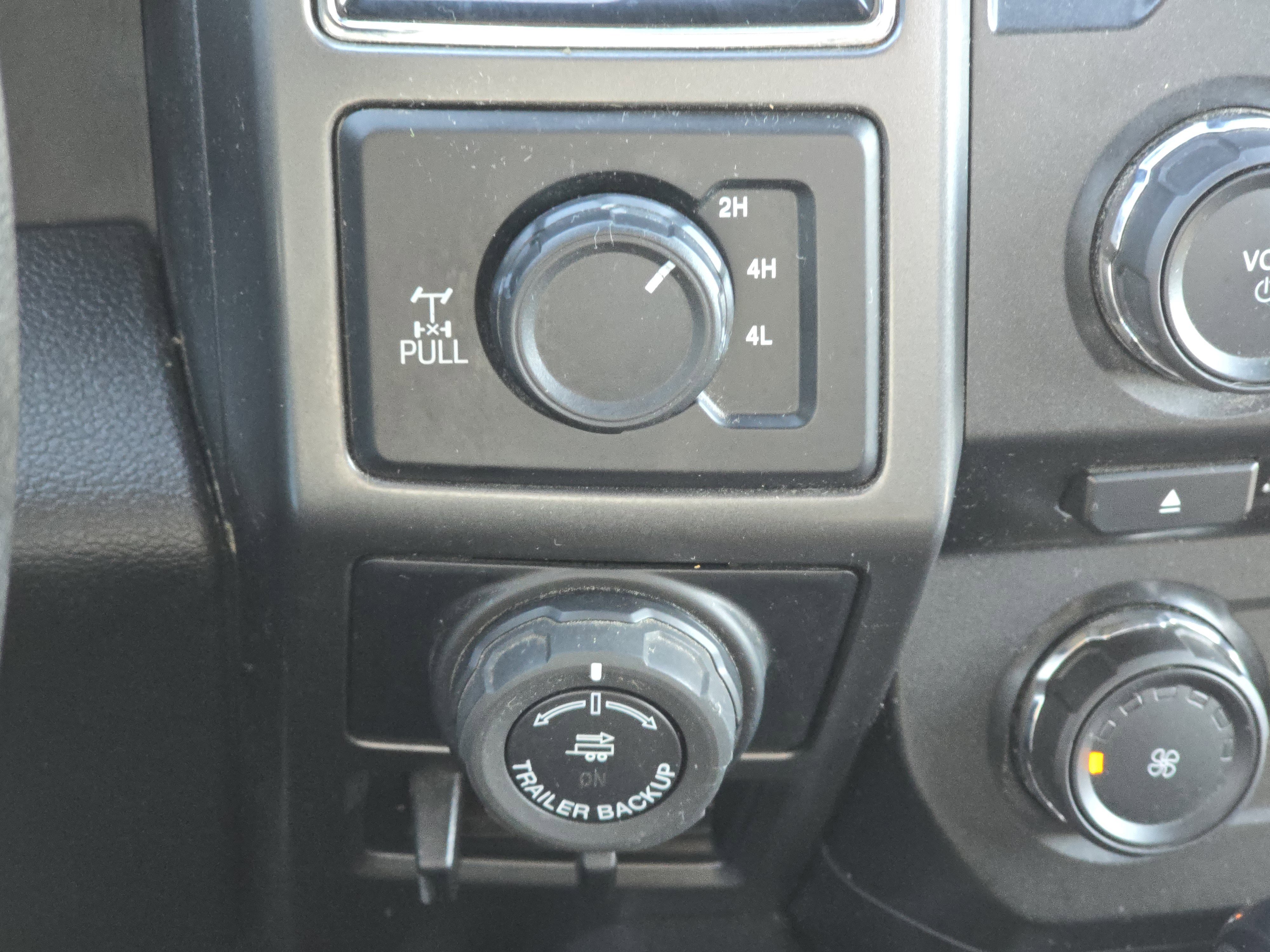 Used 2018 Ford F150 XLT w/ Equipment Group 302A Luxury image 24