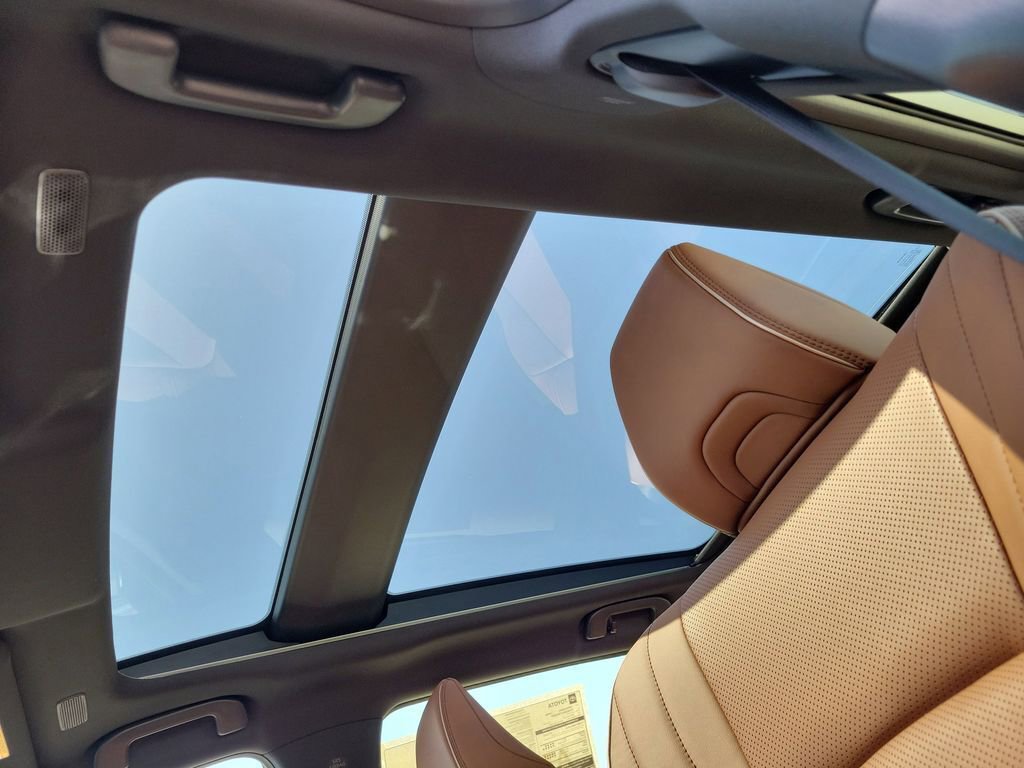 New 2026 Toyota Crown Signia AWD/4WD image 35