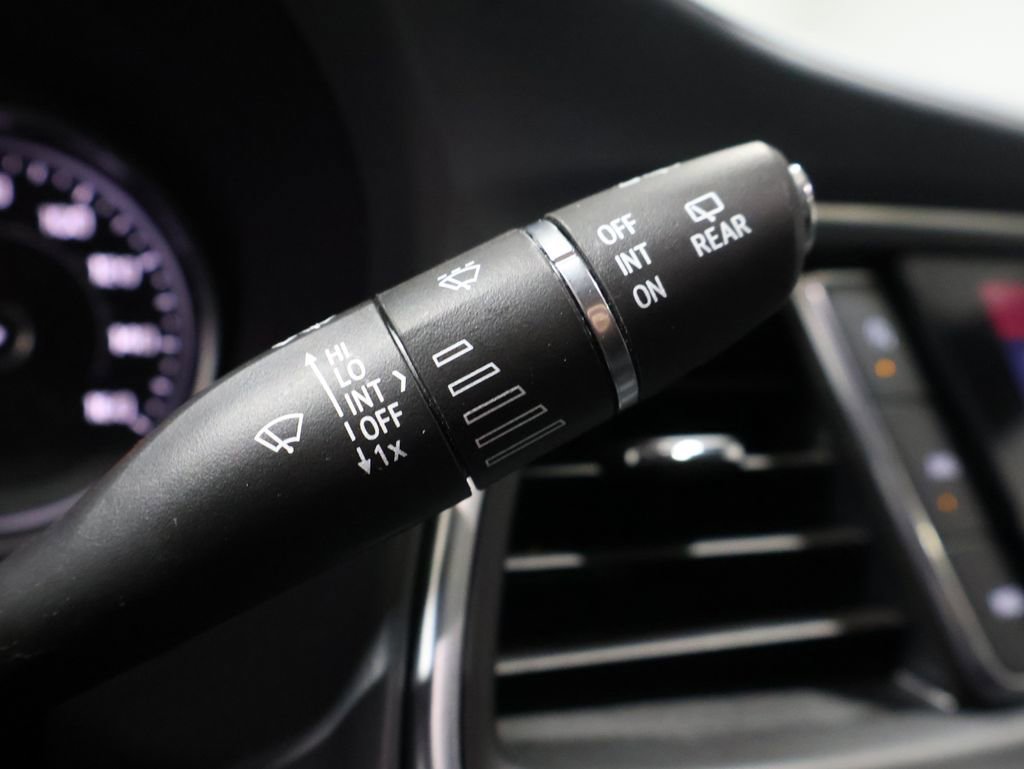 Used 2023 Buick Enclave Essence w/ Experience Buick Package image 44