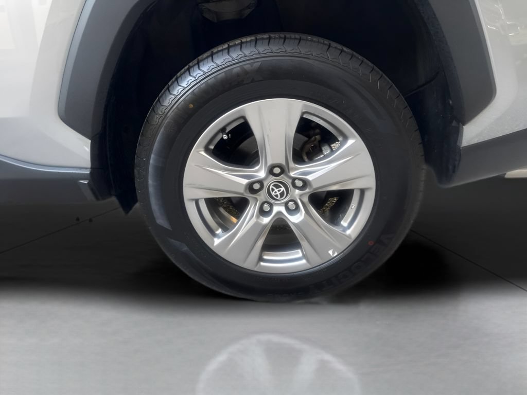 Used 2024 Toyota RAV4 XLE w/ Convenience Package AWD/4WD image 7