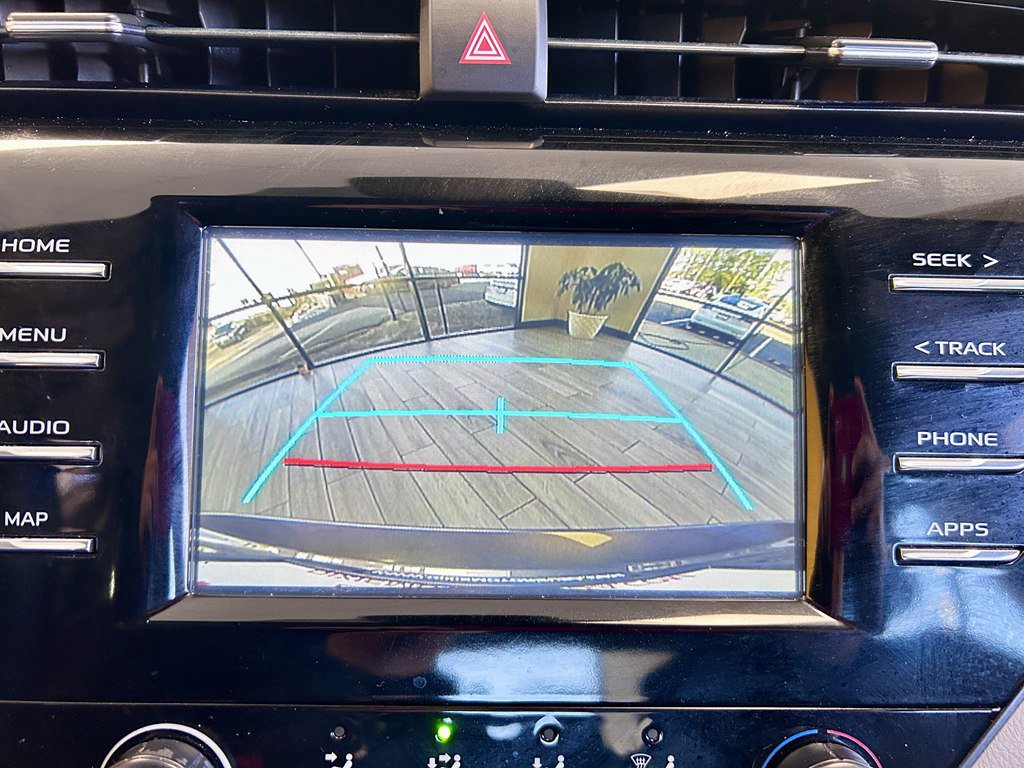 Used 2019 Toyota Camry L image 11