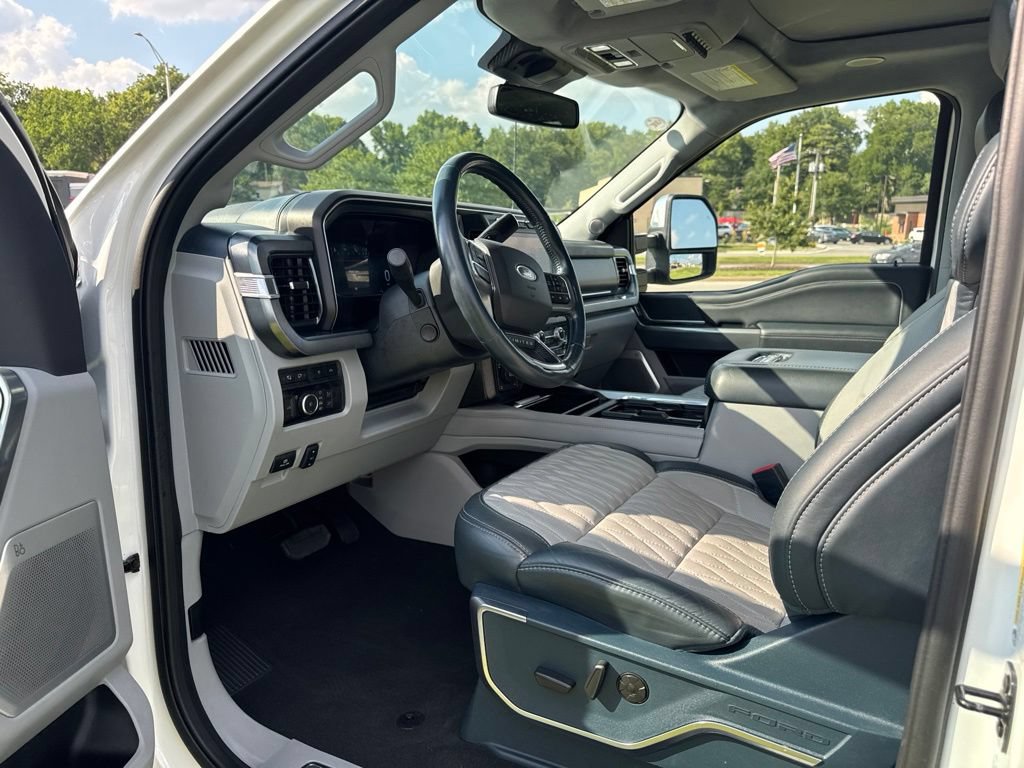Used 2024 Ford F350 Limited AWD/4WD image 21