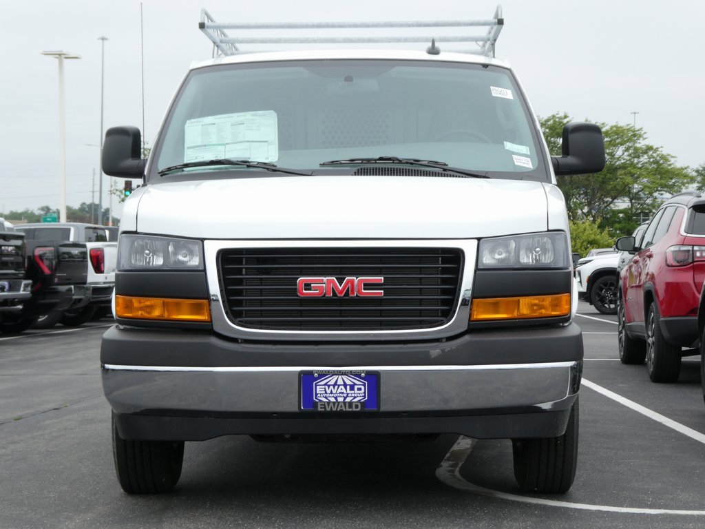 New 2025 GMC Savana 3500 w/ Driver Convenience Package image 20