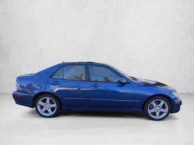 Used 2002 Lexus IS 300 image 4