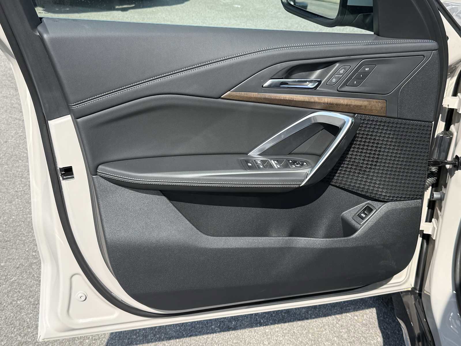 New 2026 BMW X1 xDrive28i w/ Convenience Package image 12