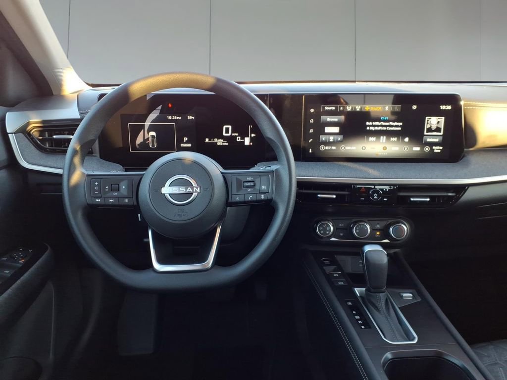 New 2025 Nissan Kicks SV image 25