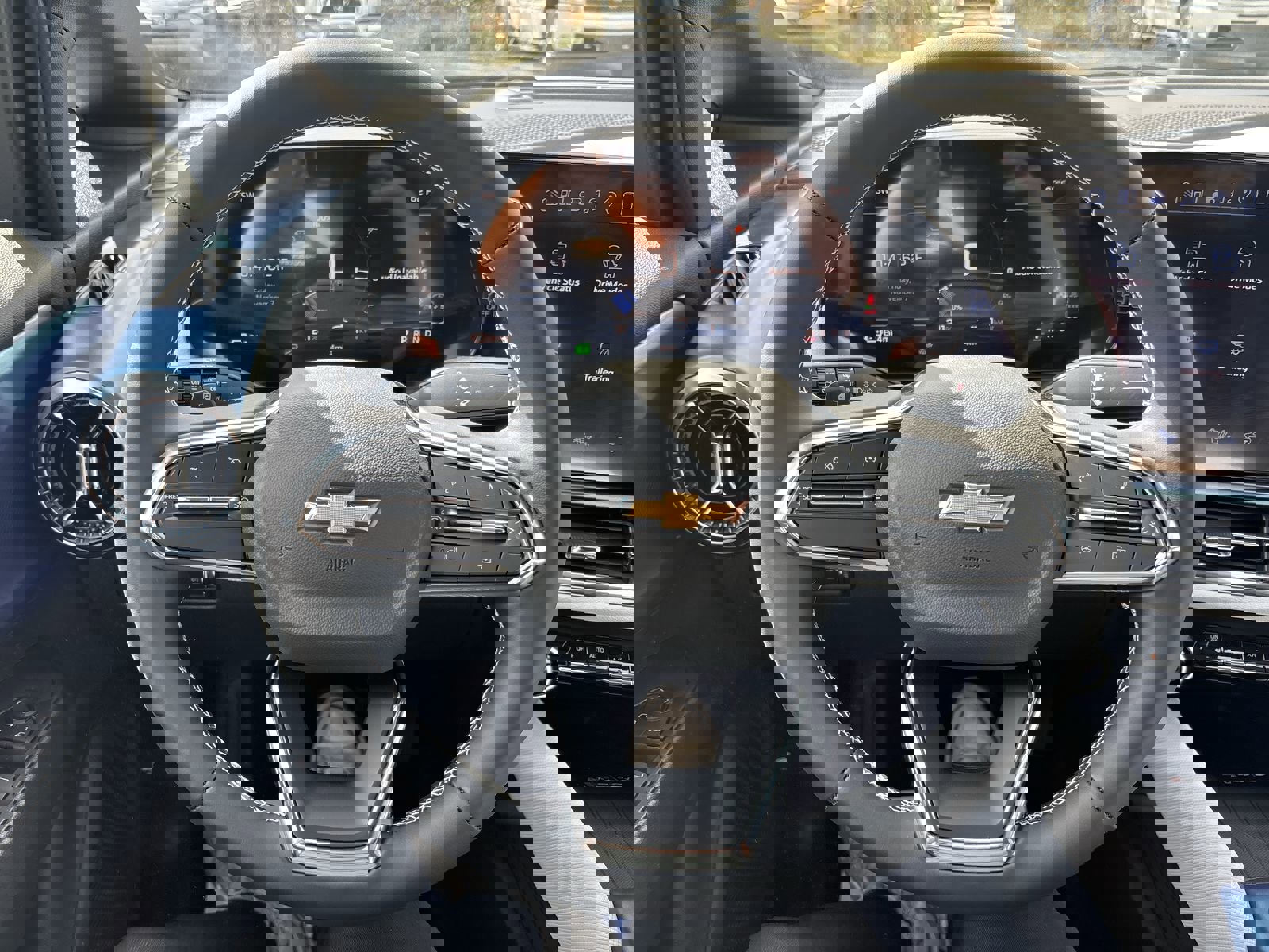 New 2026 Chevrolet Equinox EV LT image 17