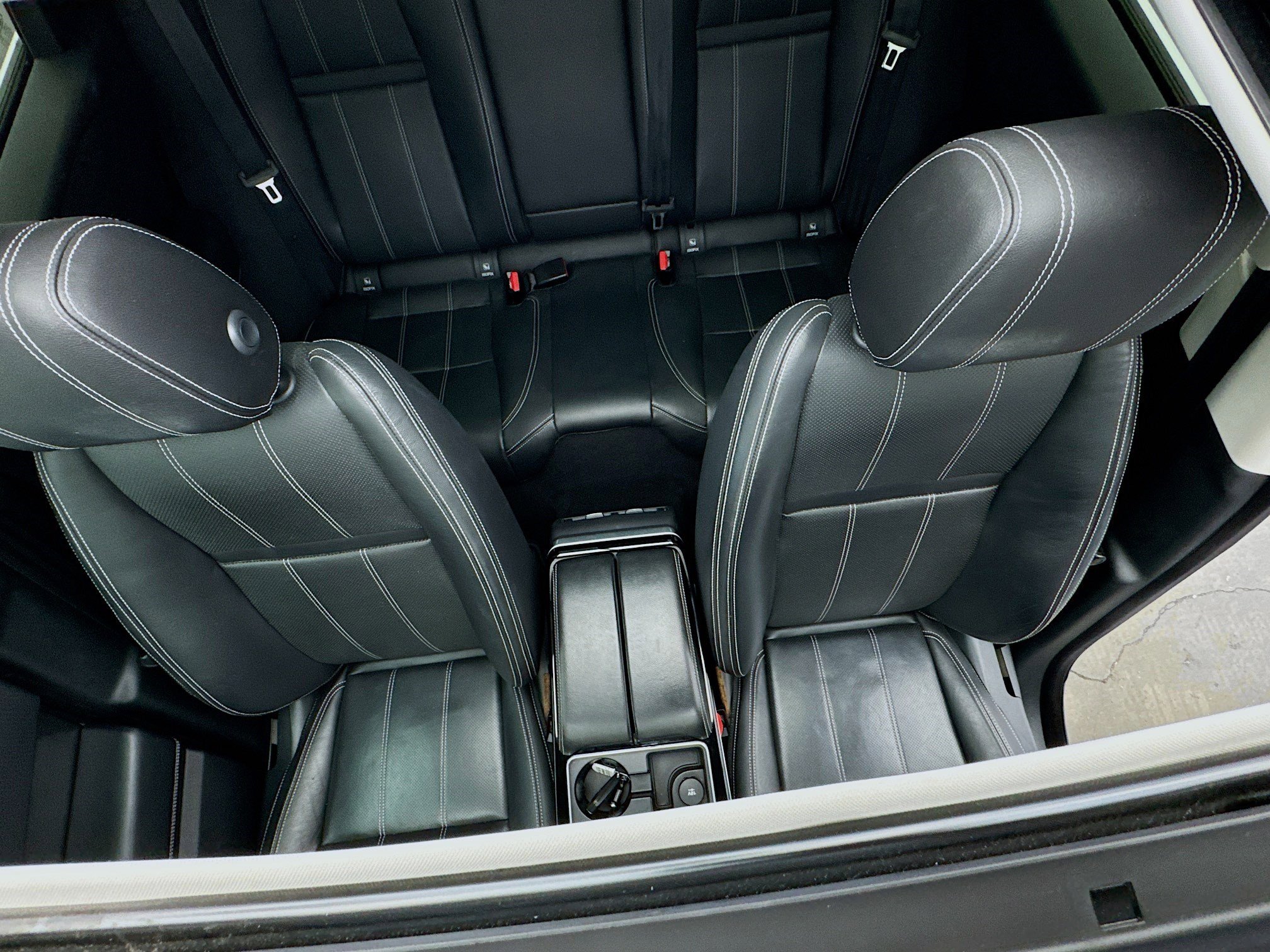 Used 2018 Land Rover Range Rover Velar S image 14