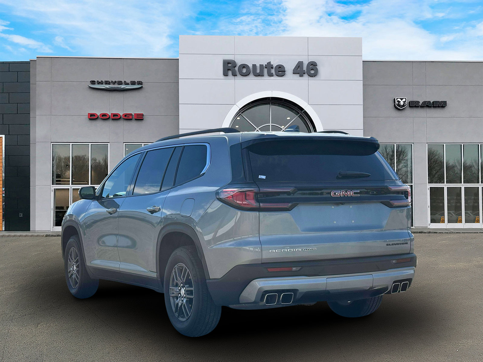 Used 2025 GMC Acadia Elevation AWD/4WD image 4