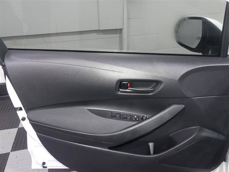 Used 2022 Toyota Corolla LE FWD image 17