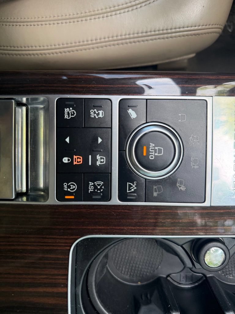 Used 2016 Land Rover Range Rover Supercharged AWD/4WD image 26