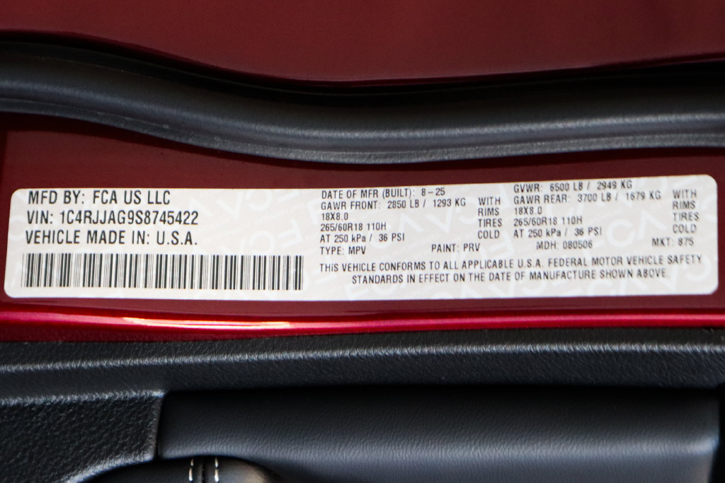Used 2025 Jeep Grand Cherokee L Laredo w/ Luxury Tech Group I RWD image 53