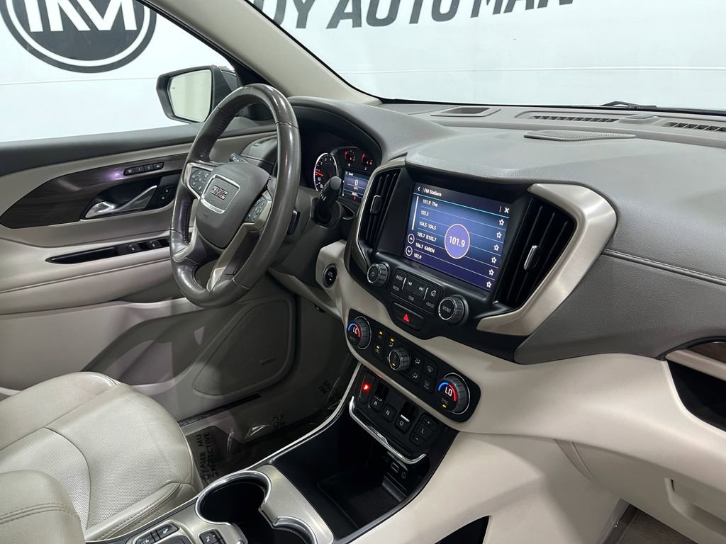Used 2018 GMC Terrain Denali w/ Advanced Safety Package image 20