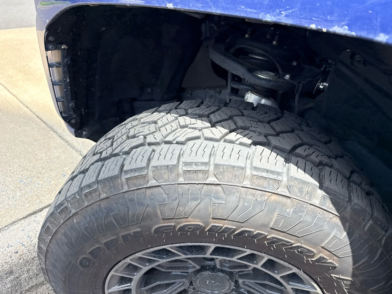 Used 2024 Toyota Tacoma SR5 AWD/4WD image 7