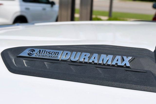 Used 2024 Chevrolet Silverado 2500 LT image 9
