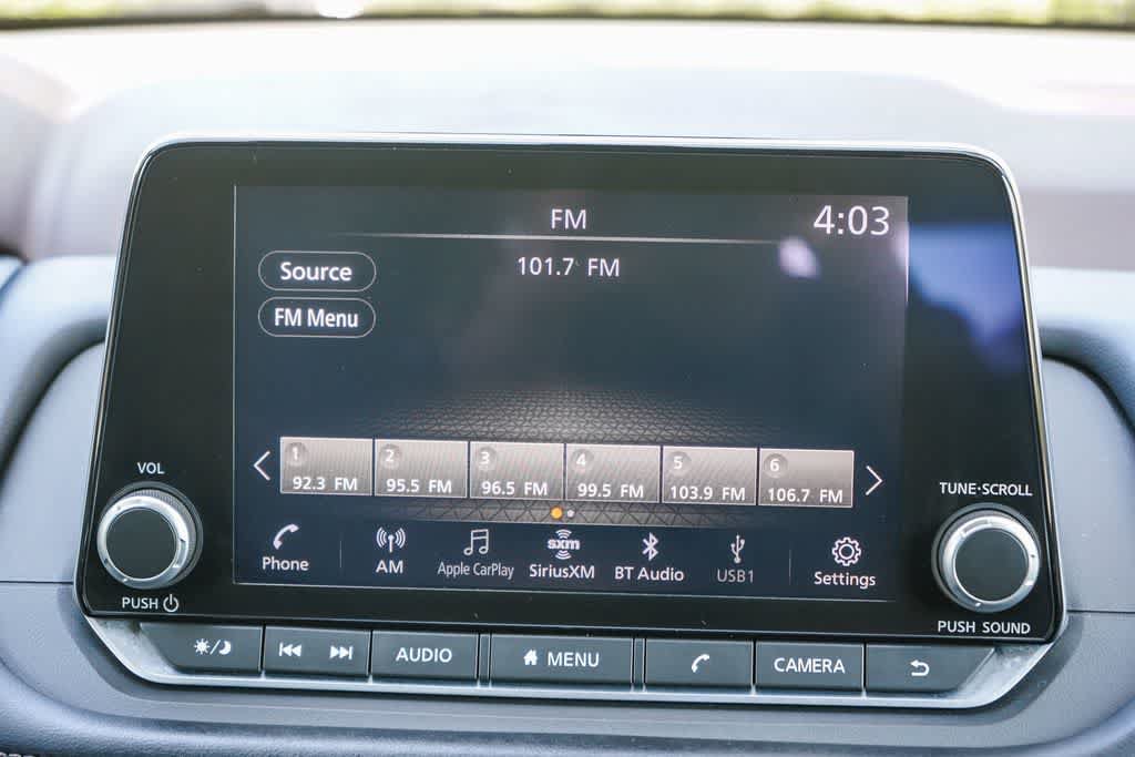 Used 2023 Nissan Rogue S AWD/4WD image 14