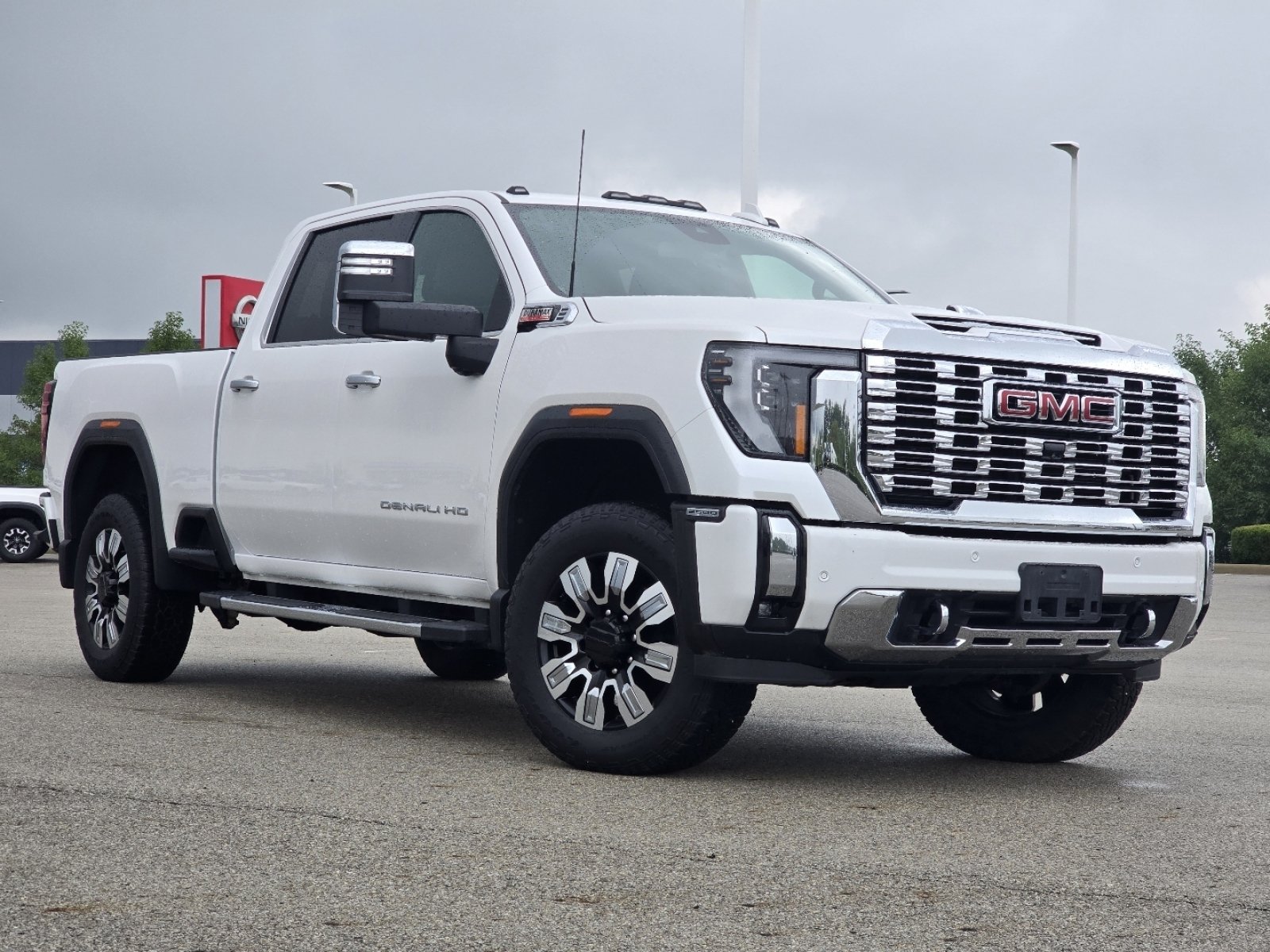 Used 2025 GMC Sierra 2500 Denali w/ LPO, GMC Protection Package AWD/4WD image 2