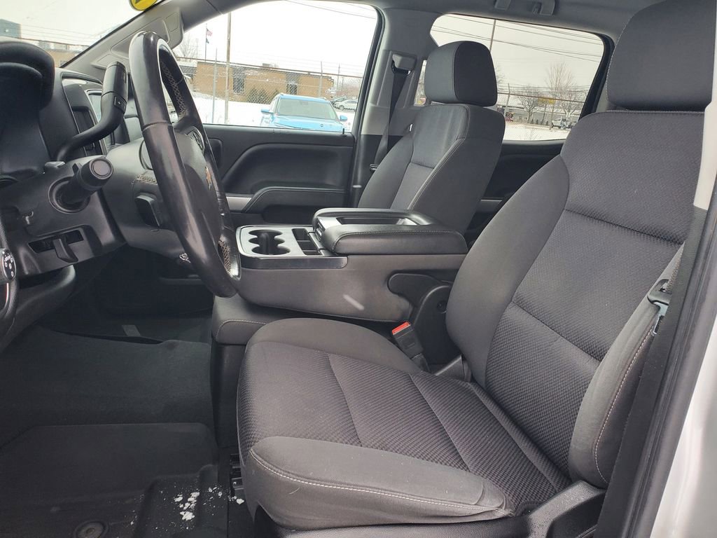 Used 2018 Chevrolet Silverado 1500 LT w/ All Star Edition image 5