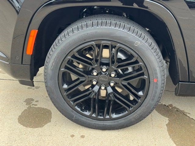 New 2026 Jeep Grand Wagoneer Limited AWD/4WD image 45