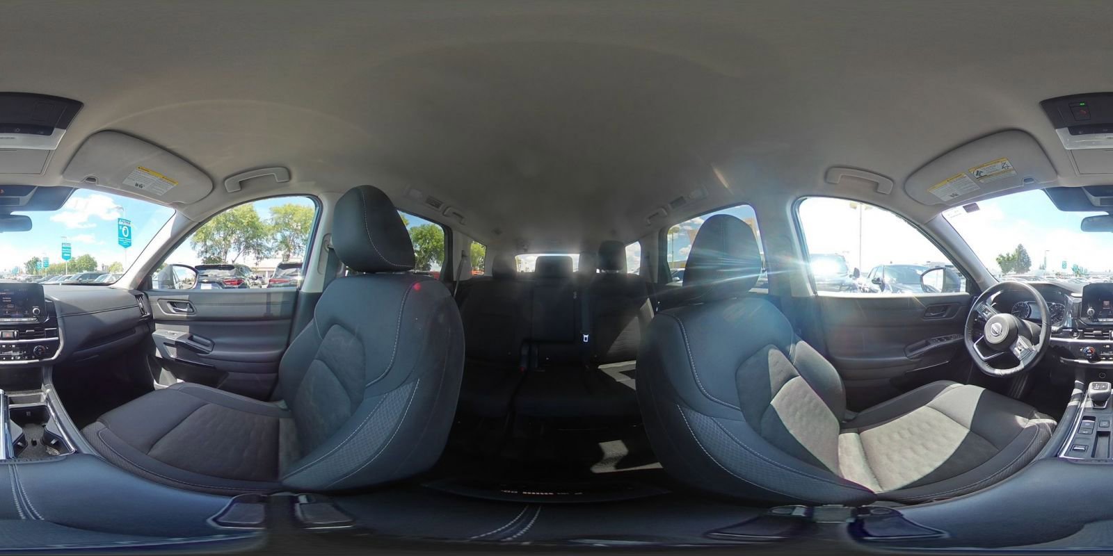 Used 2025 Nissan Pathfinder SV FWD image 45